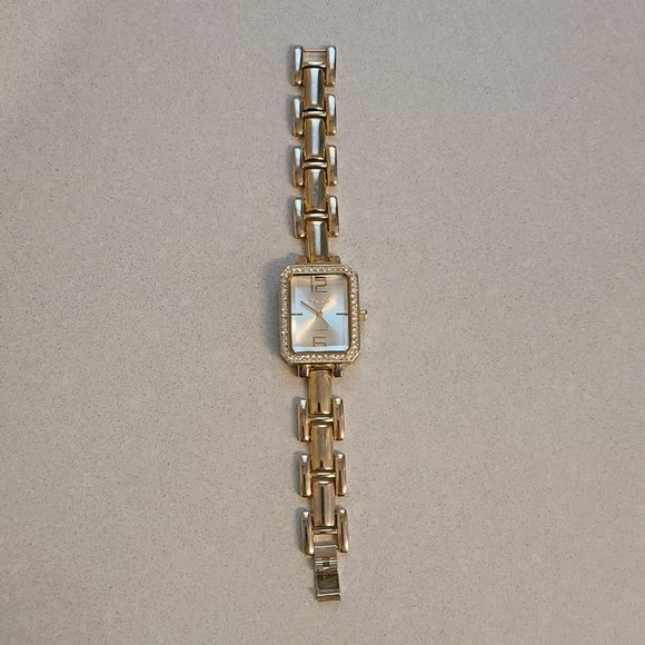 Gold Geneva Watch - Picture 1 of 10
